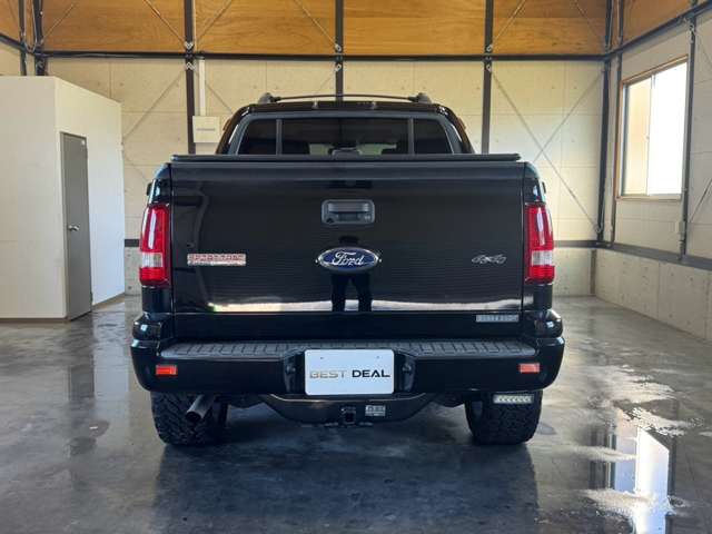Ford Explorer Sport Trac 7