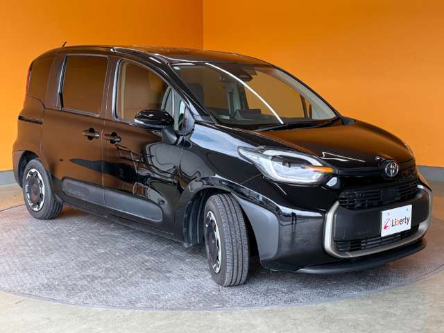 Toyota Sienta 10