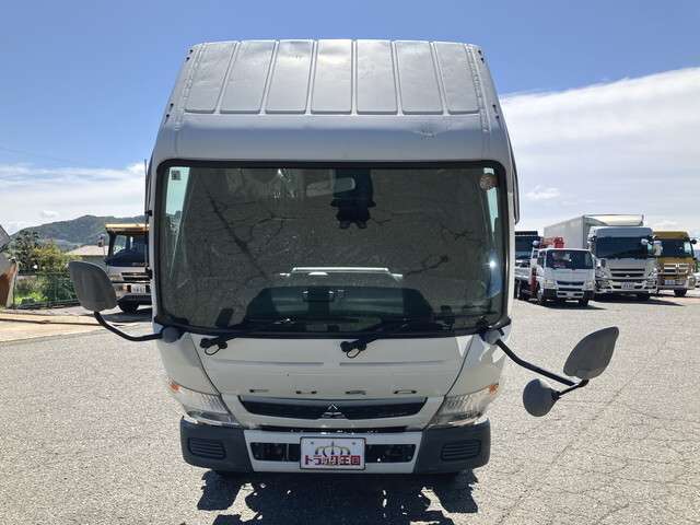 Mitsubishi Fuso Canter 10