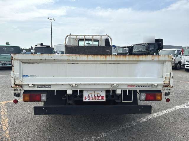 Hino Dutro 7