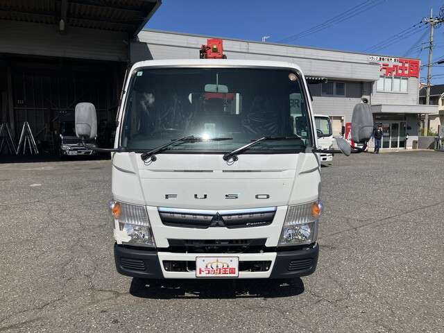 Mitsubishi Fuso Canter 10