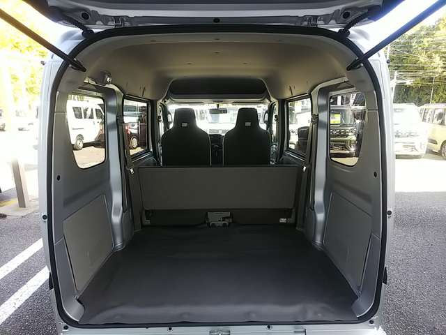Suzuki Every 12
