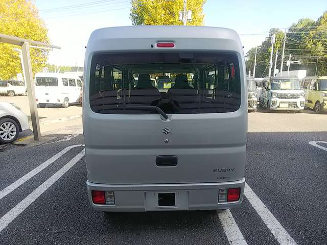 Suzuki Every 6