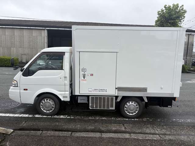 Mazda Bongo Truck 4
