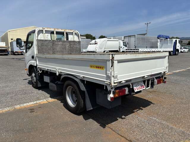 Hino Dutro 2
