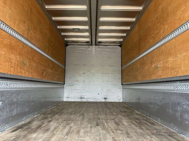 UD Trucks Condor 12
