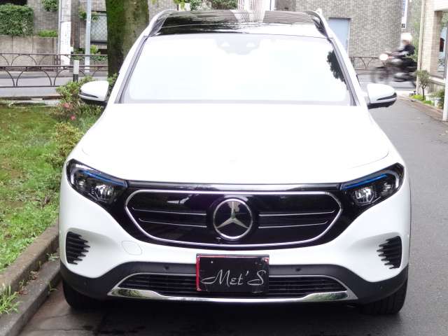Mercedes-Benz EQB 2