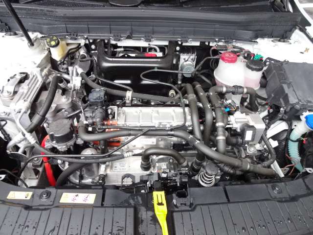 Mercedes-Benz EQB 10