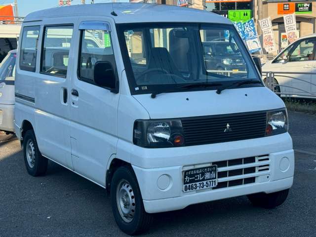 Mitsubishi Minicab Van 3
