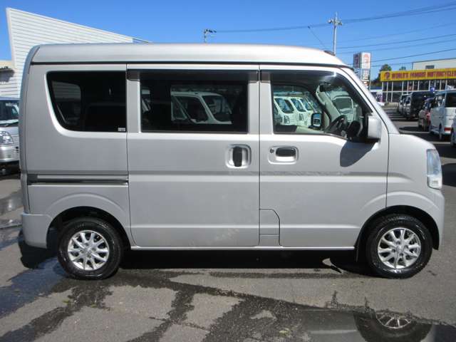 Nissan NV100 Clipper 7