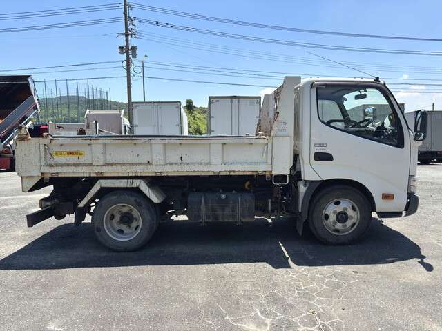 Hino Dutro 6
