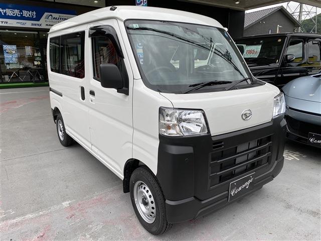 Daihatsu Hijet Cargo 6