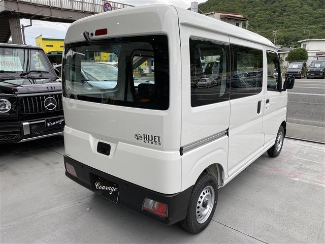Daihatsu Hijet Cargo 8
