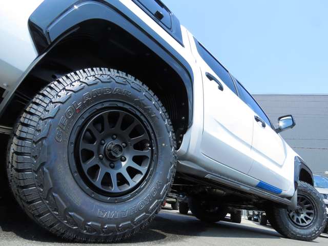 Mitsubishi Triton 11