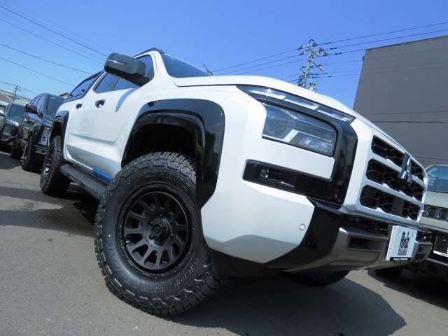 Mitsubishi Triton 6