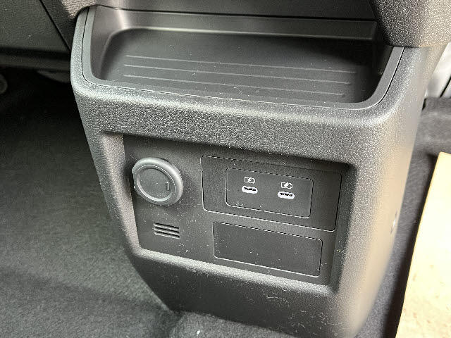 Mitsubishi Delica Mini 12