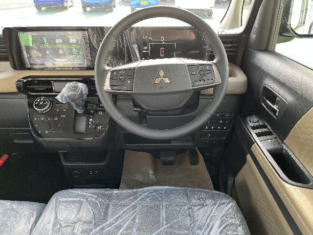 Mitsubishi Delica Mini 3