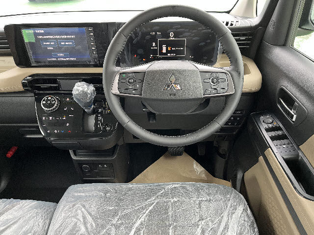 Mitsubishi Delica Mini 3