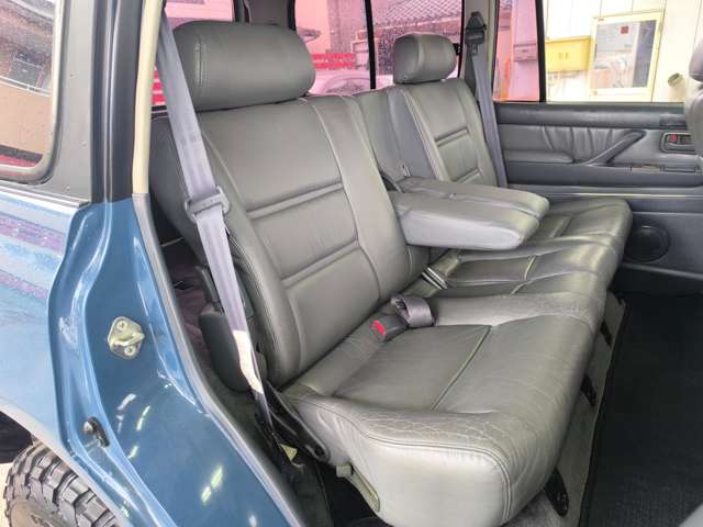 Toyota Land Cruiser 80 12