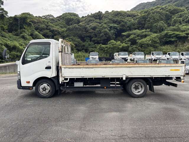 Hino Dutro 5