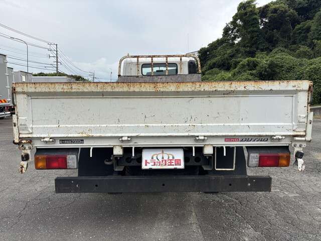 Hino Dutro 6