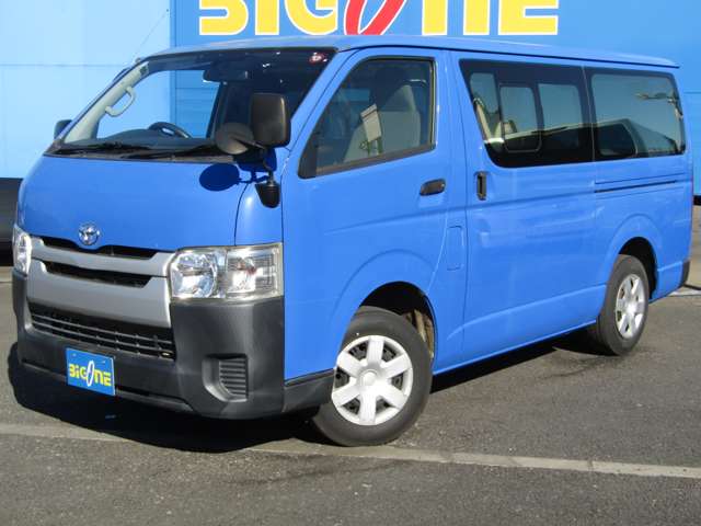 Toyota Hiace Van 10