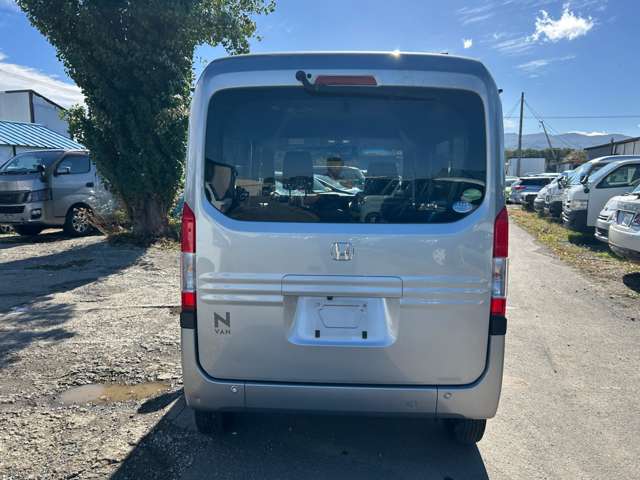 Honda N-VAN 11