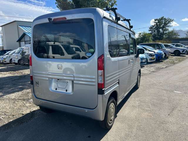 Honda N-VAN 12