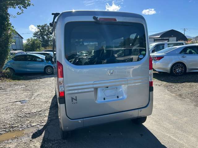 Honda N-VAN 10