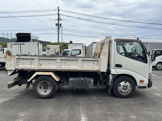 Hino Dutro 6