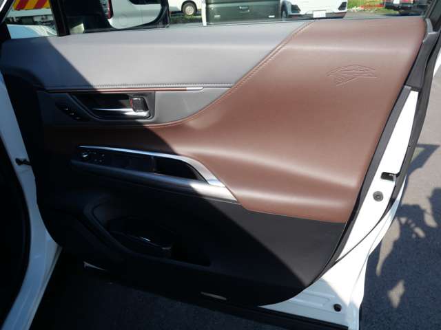 Toyota Harrier 11