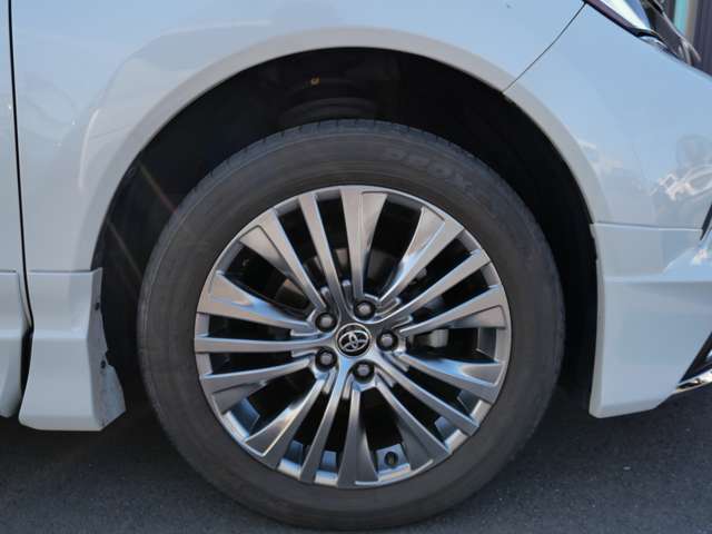Toyota Harrier 8