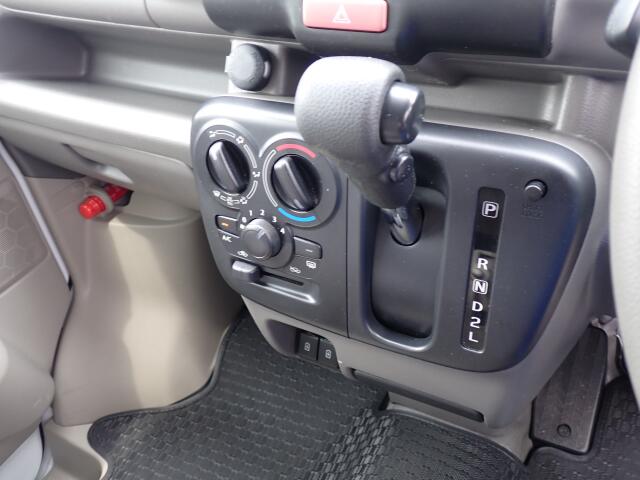 Suzuki Every 11