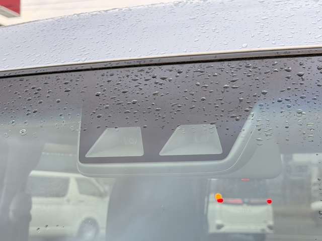 Daihatsu Hijet Cargo 7