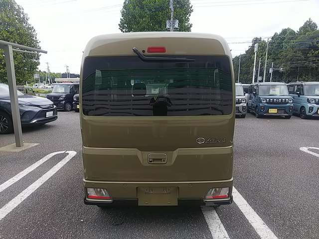 Daihatsu Atrai 6