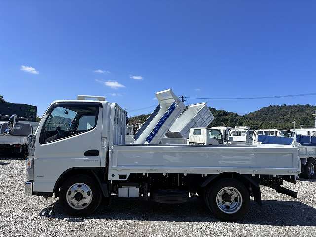 Mitsubishi Fuso Canter 4