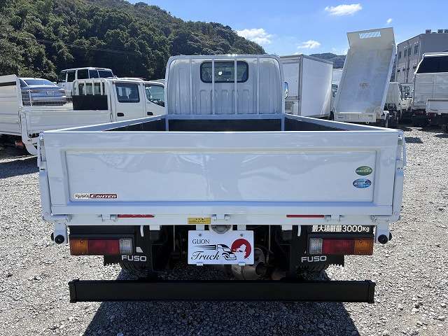 Mitsubishi Fuso Canter 7