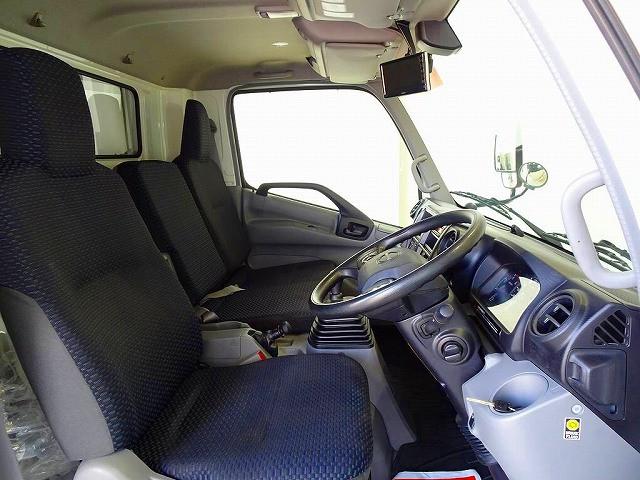 Hino Dutro 6