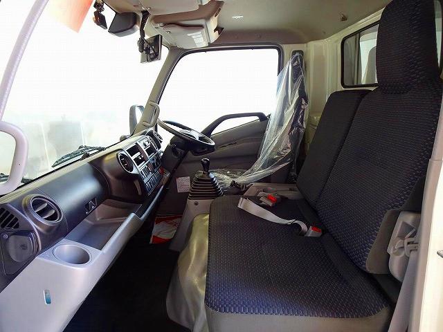 Hino Dutro 9