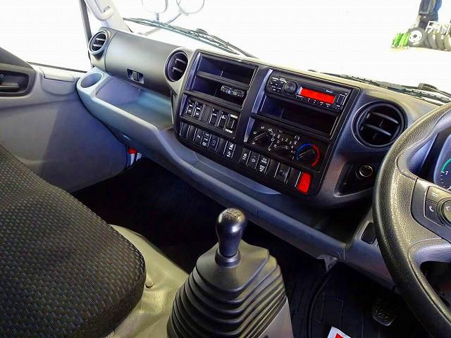 Hino Dutro 10