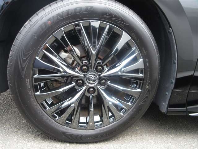 Toyota Vellfire 3