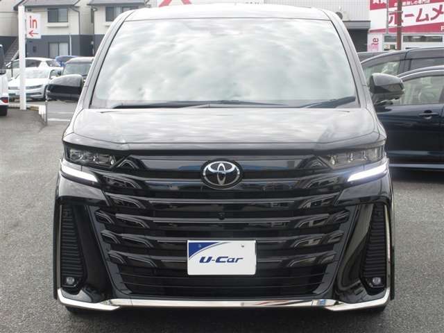 Toyota Vellfire 5