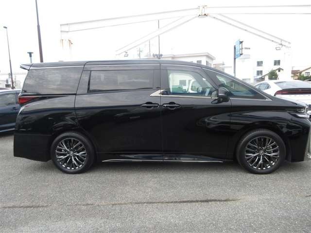 Toyota Vellfire 6