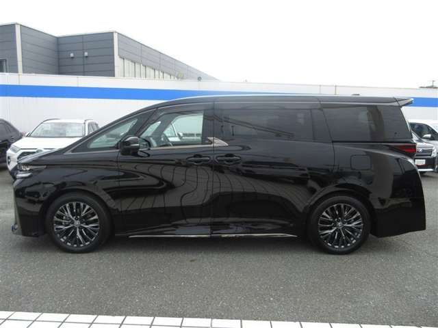 Toyota Vellfire 7