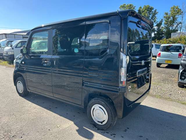 Honda N-VAN 9