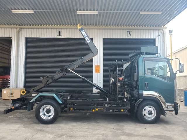 Isuzu Forward 5