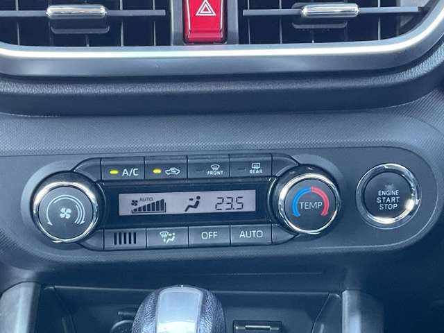 Daihatsu Rocky 6