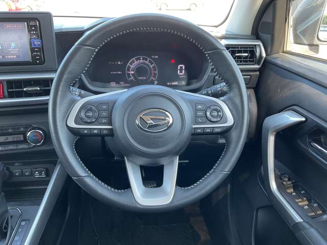 Daihatsu Rocky 10