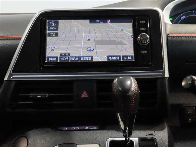 Toyota Sienta 9