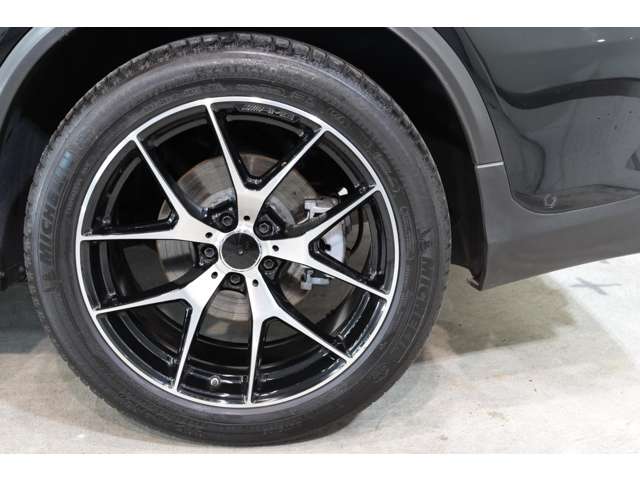 Mercedes-Benz GLC 10